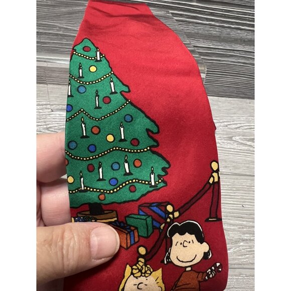 Peanuts Men's Snoopy Santa Claus Silk Neck Tie Christmas Holidays Charlie Brown - Picture 6 of 10